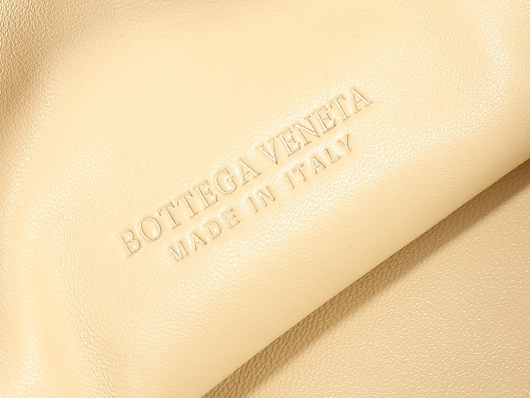 Bottega Veneta Hobo Bags